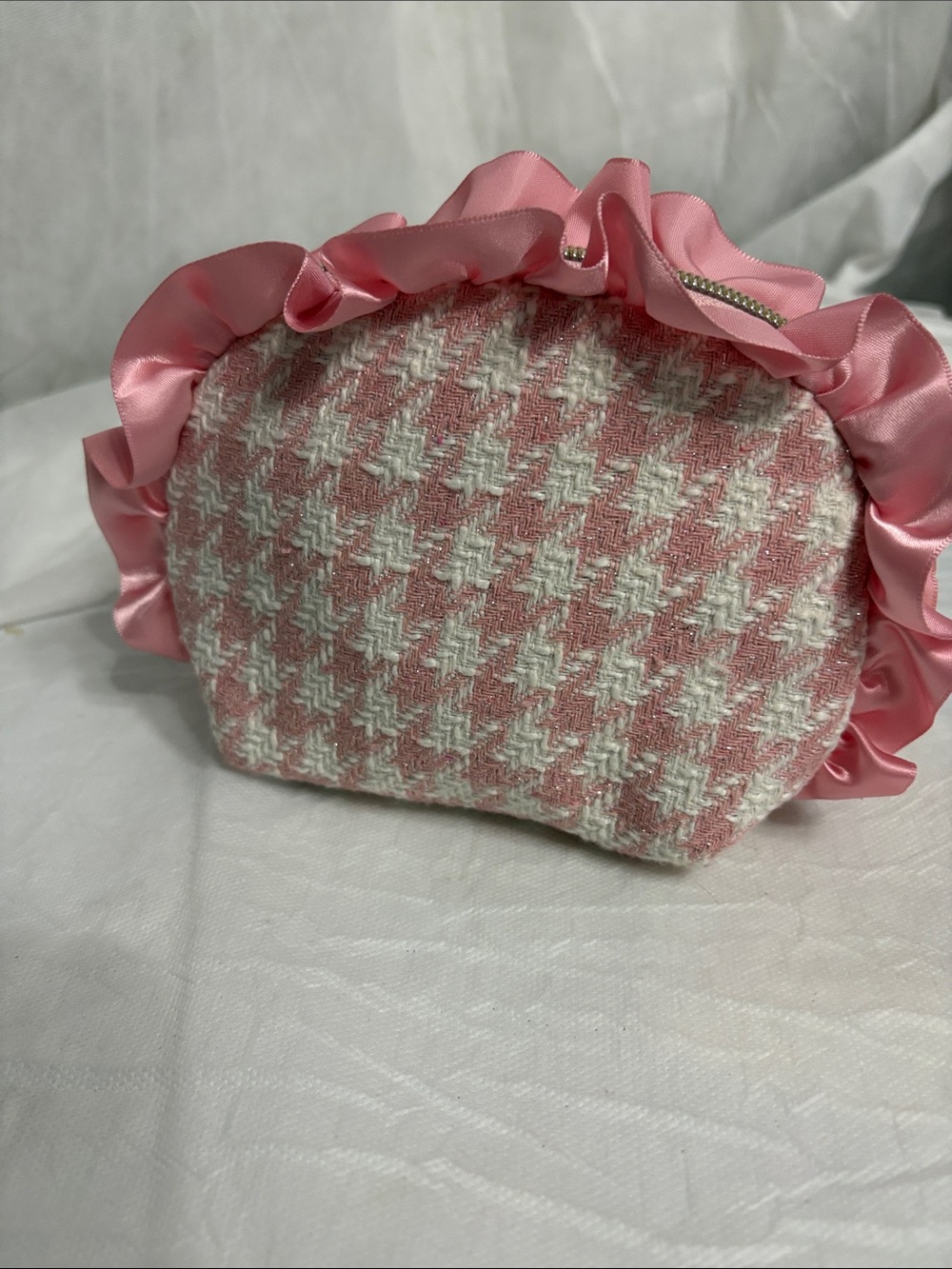Hello Kitty Ruffle Cosmetic Pouch - Picture 3 of 5